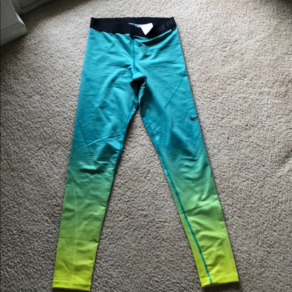 Nike leggings